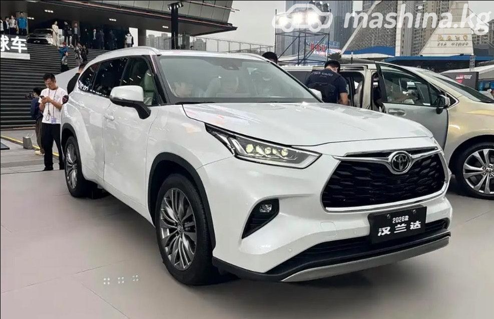 Toyota Highlander IV (U70)