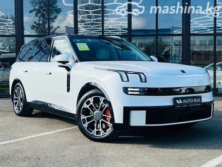 Lynk & Co 900