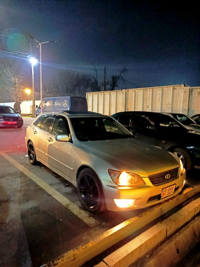 Lexus IS