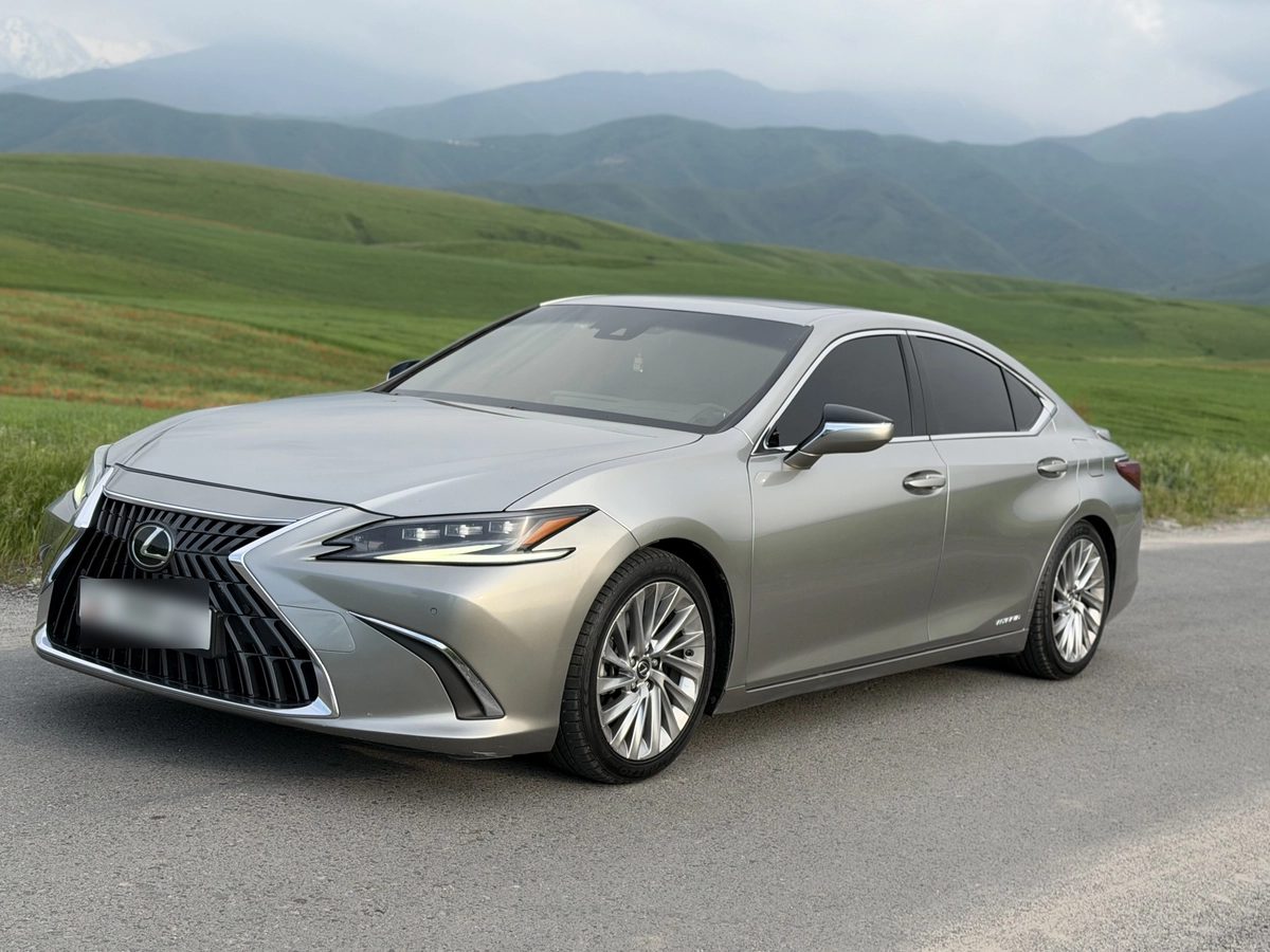 Lexus ES VII Рестайлинг 2023
