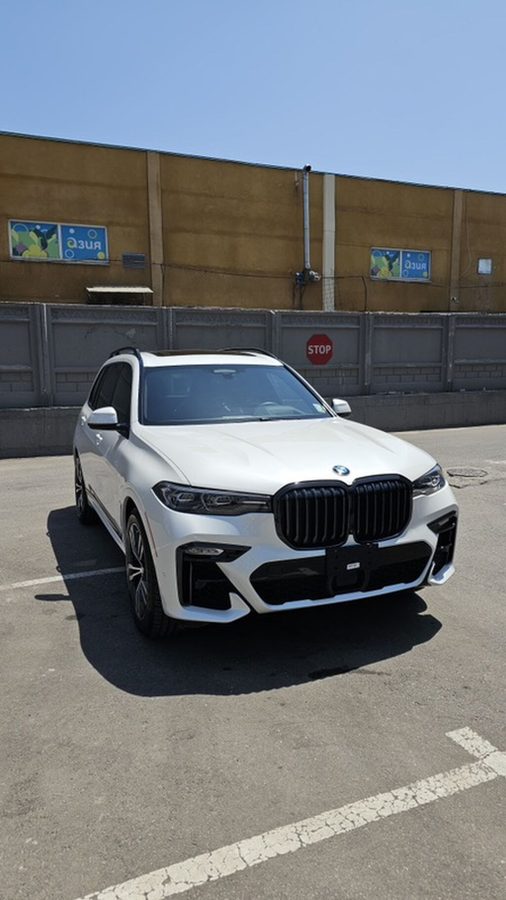 BMW X7