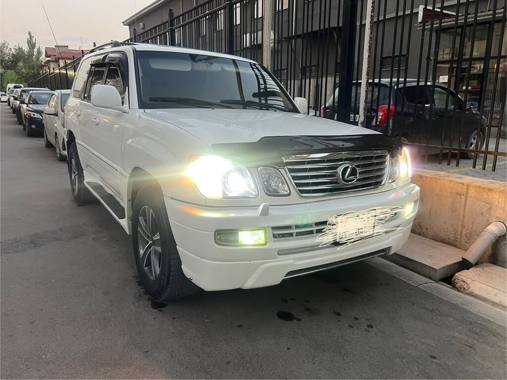 Lexus LX
