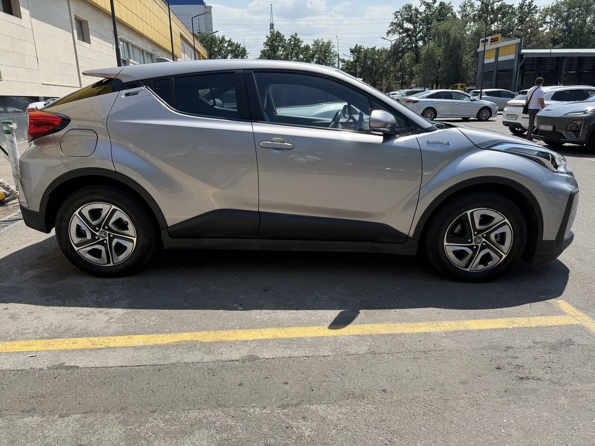 Toyota C-HR I Рестайлинг Electro AT