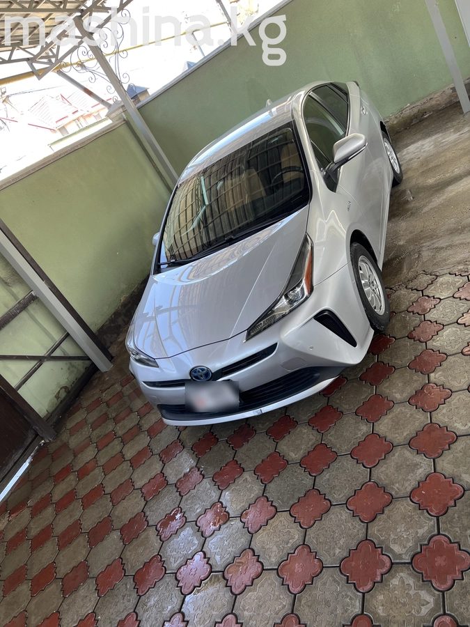Toyota Prius IV Рестайлинг (XW50) 2021