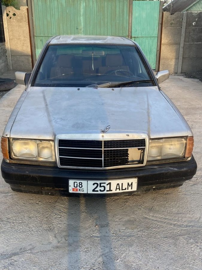Mercedes-Benz 190
