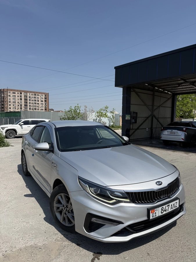 Kia K5 III 2021