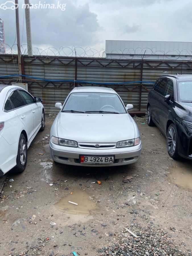 Mazda Cronos