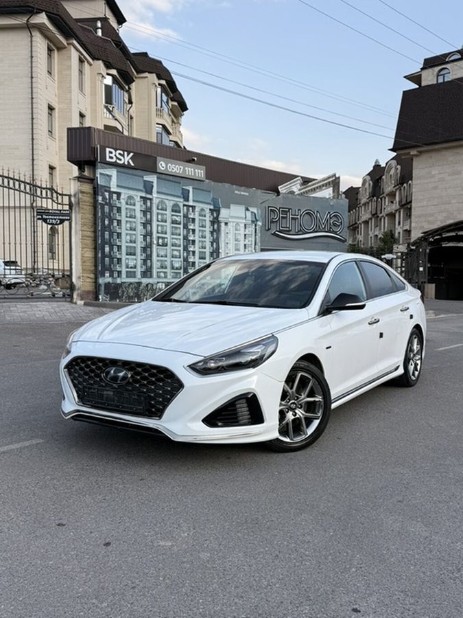 Hyundai Sonata