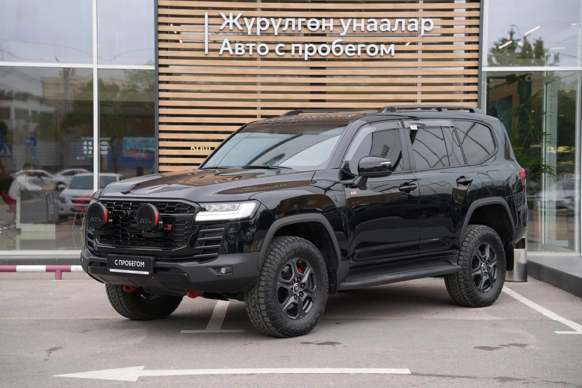 Toyota Land Cruiser 300 Series 2024