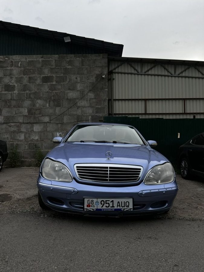 Mercedes-Benz S-Class