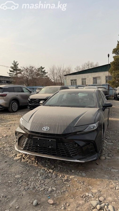 Toyota Camry IX (XV80)