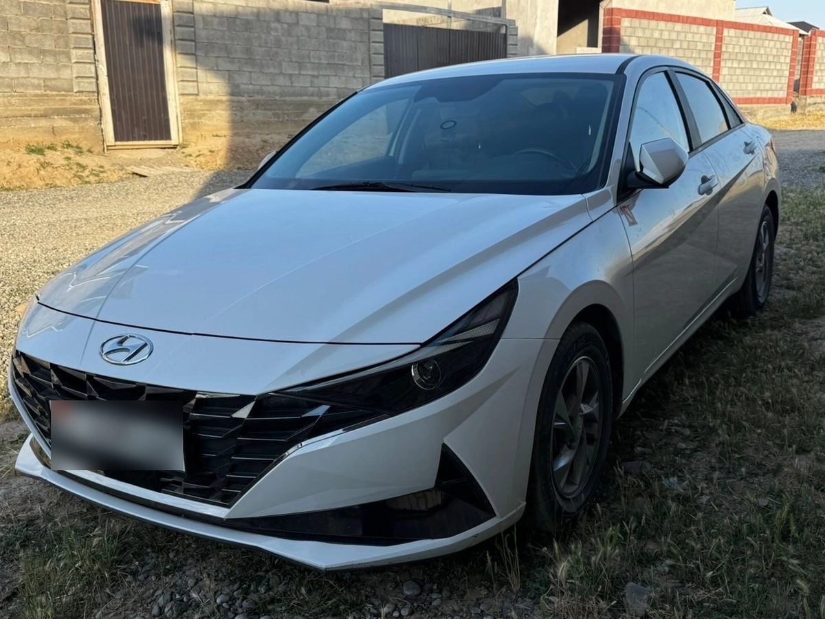 Hyundai Avante VII 2021