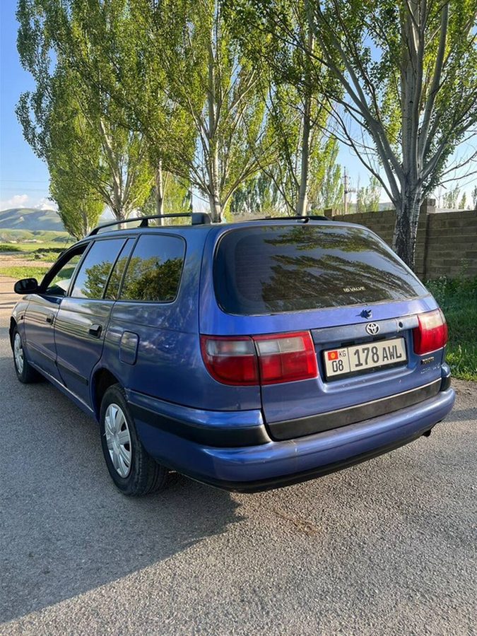 Toyota Carina E