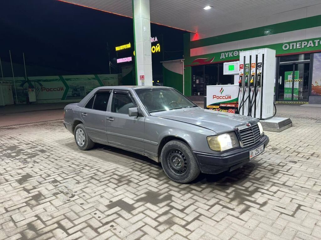Mercedes-Benz W124