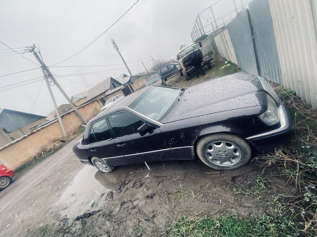 Mercedes-Benz W124