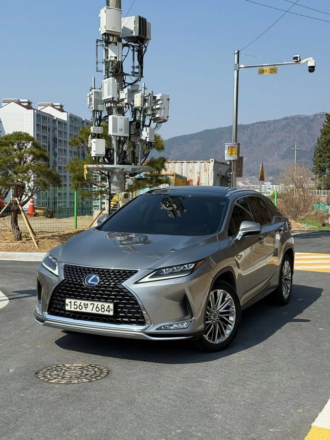 Lexus RX IV Рестайлинг 2020