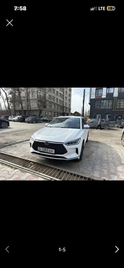 BYD E2