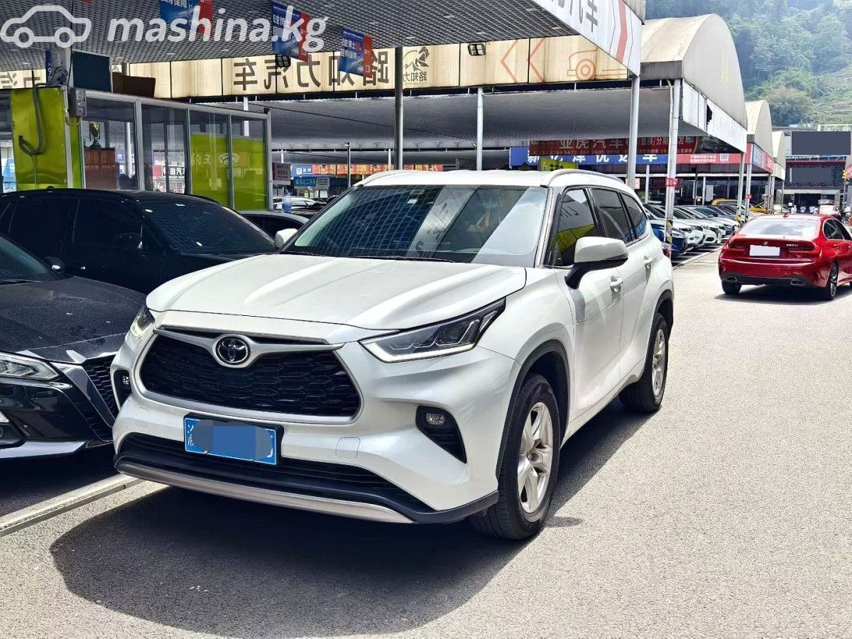 Toyota Highlander IV (U70)