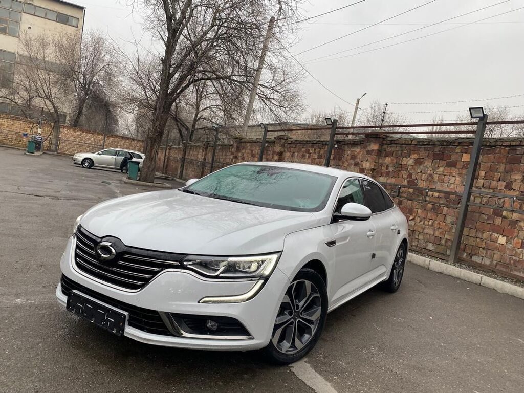 Renault SM6