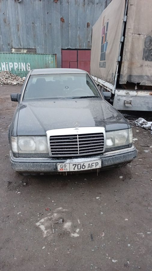 Mercedes-Benz W124