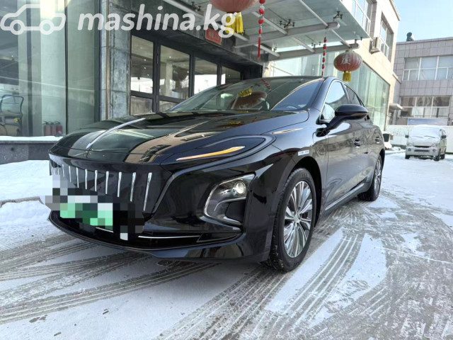 Hongqi E-QM5