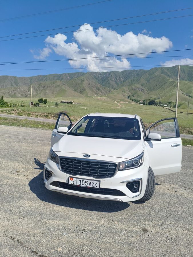 Kia Carnival