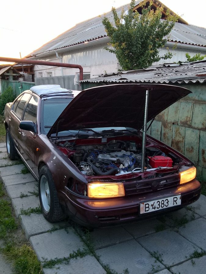 Срочно🔥 продам мошыну нисан 89 г Максима 3.0 л в6 на ходу✔🔥 вложений