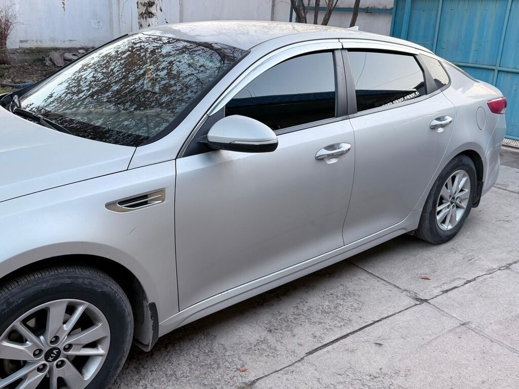 Kia K5