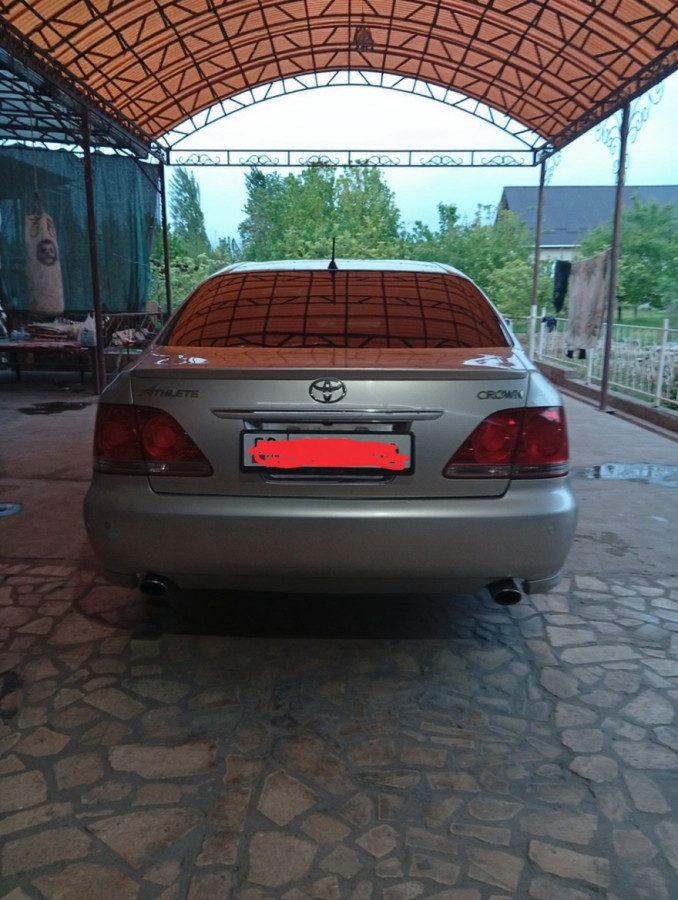 Toyota Crown XII (S180) 2004