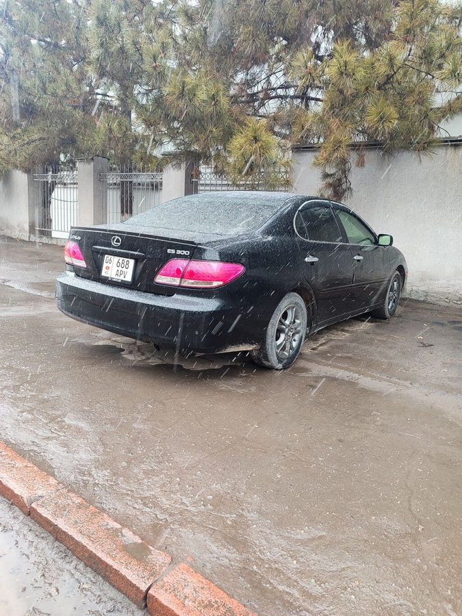 Lexus ES