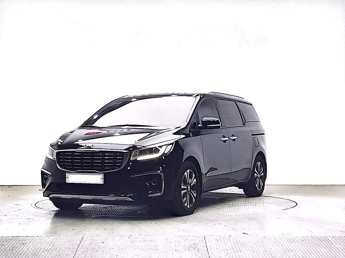 Kia Carnival III