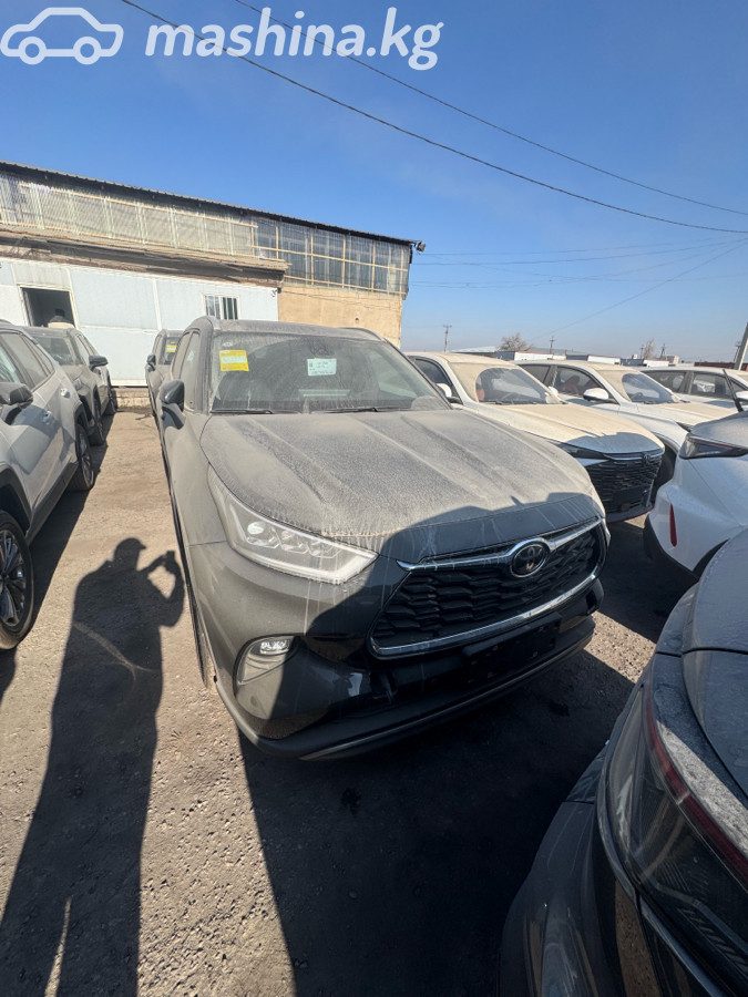 Toyota Highlander IV (U70)