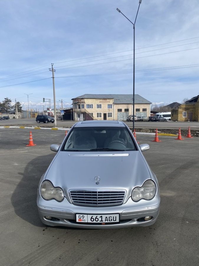 Mercedes-Benz C-Class