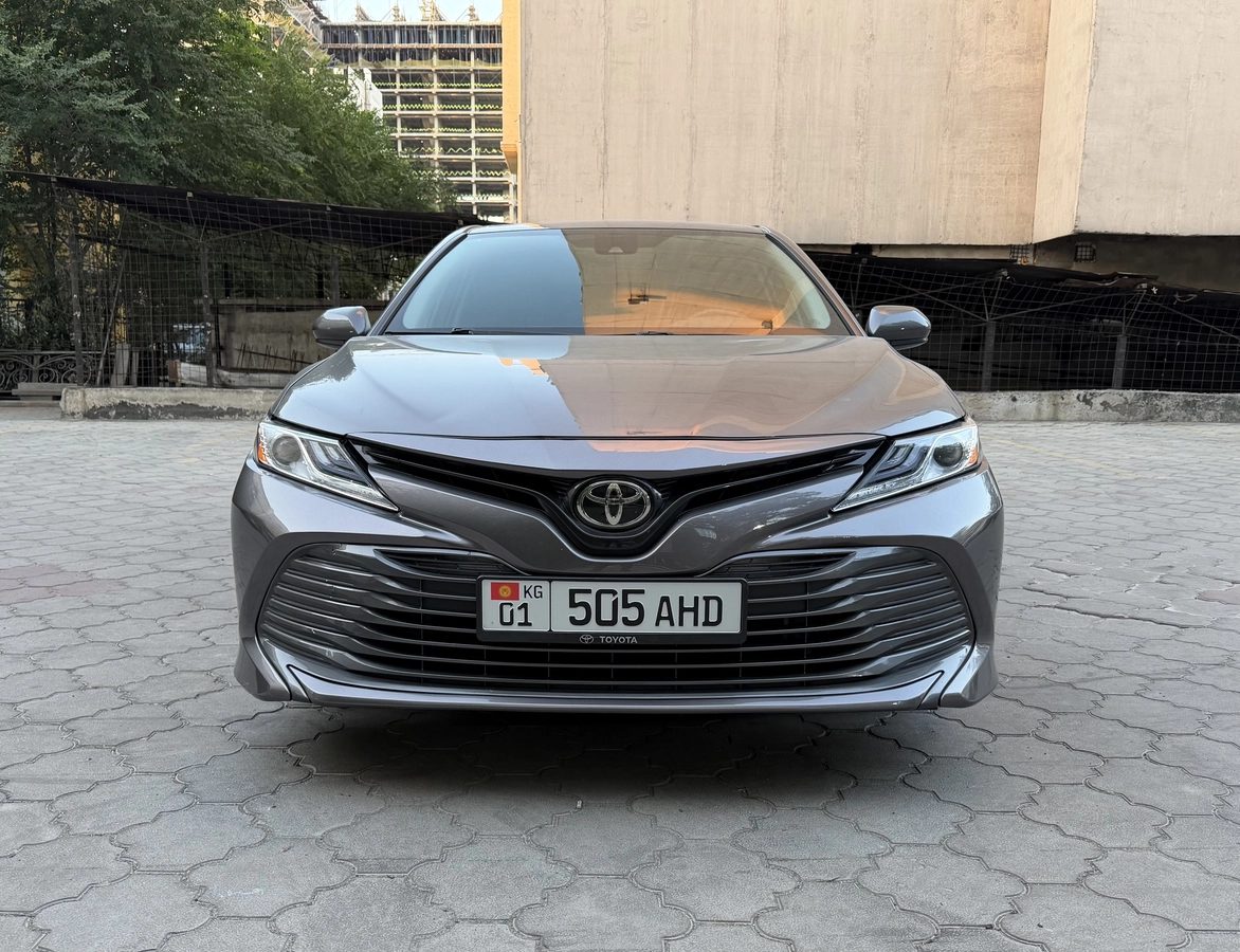 Toyota Camry VIII (XV70) 2019