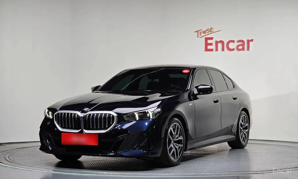 BMW 5 серии VIII (G60/G61/G68) 2023