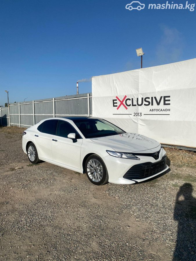 Toyota Camry VIII (XV70)