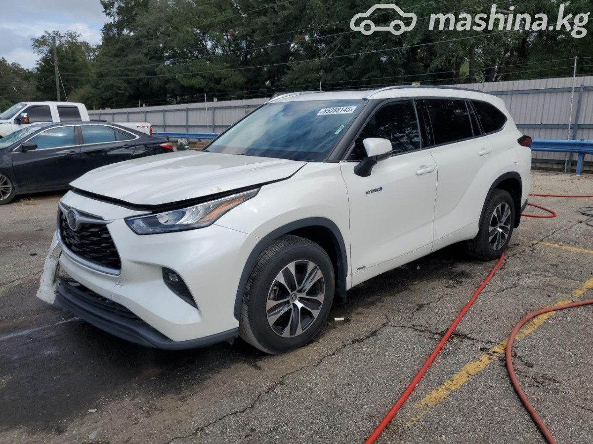 Toyota Highlander IV (U70)