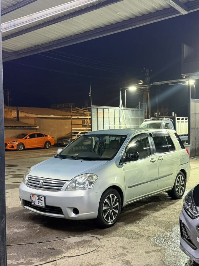 Toyota Raum