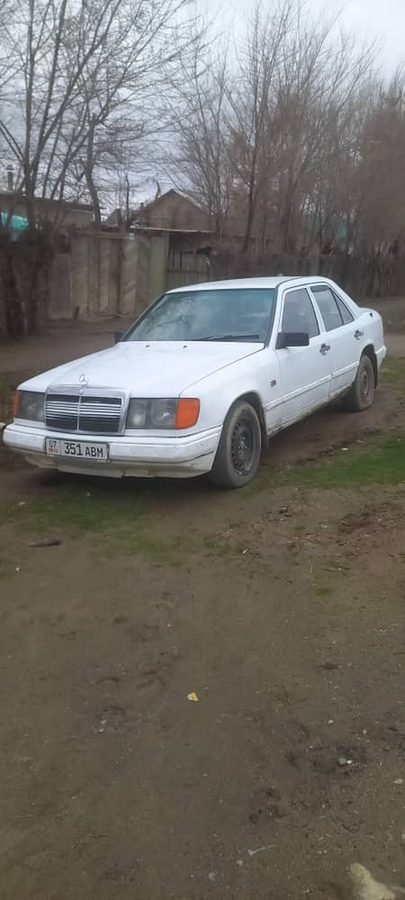 Mercedes-Benz W124