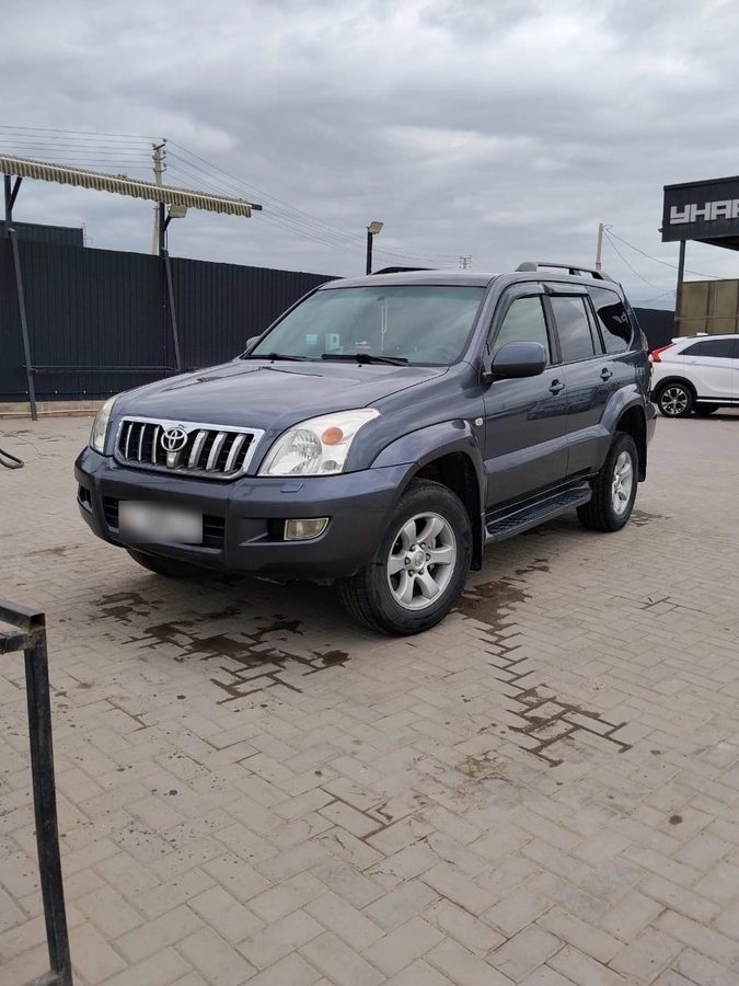 Toyota Land Cruiser Prado 120 Series 2006