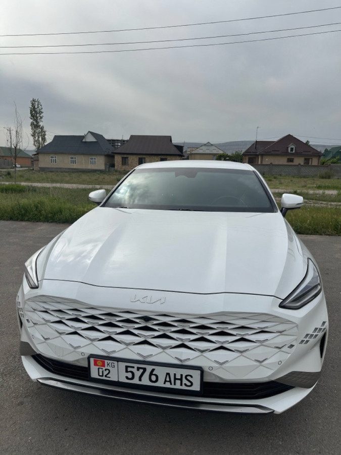 Kia K8