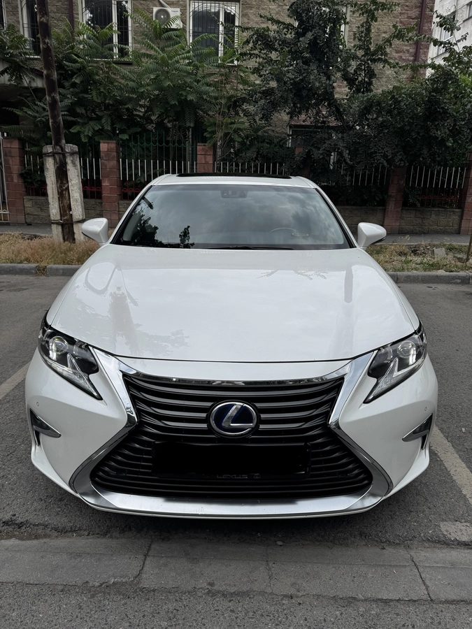 Lexus ES VI Рестайлинг 2017