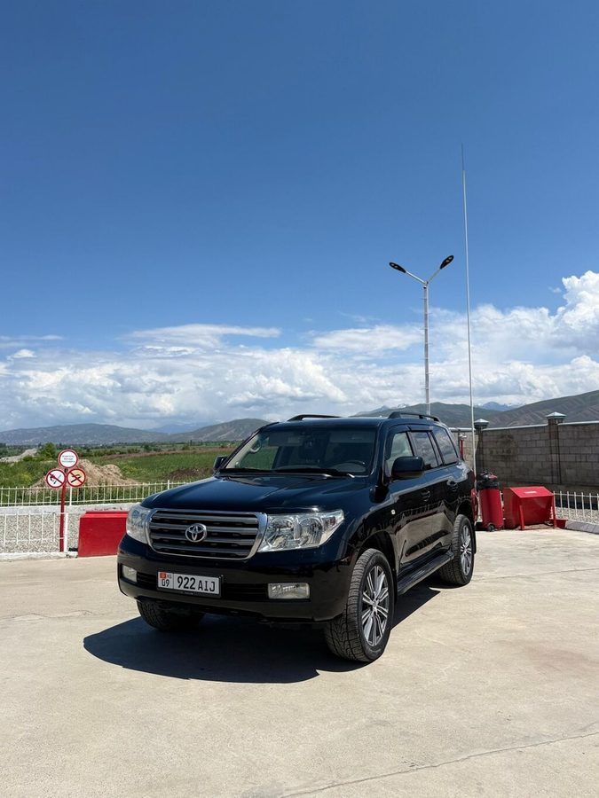 Toyota Land Cruiser