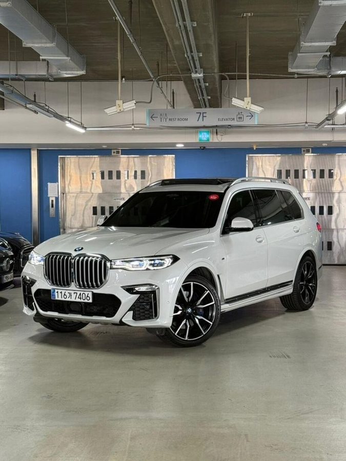 BMW X7