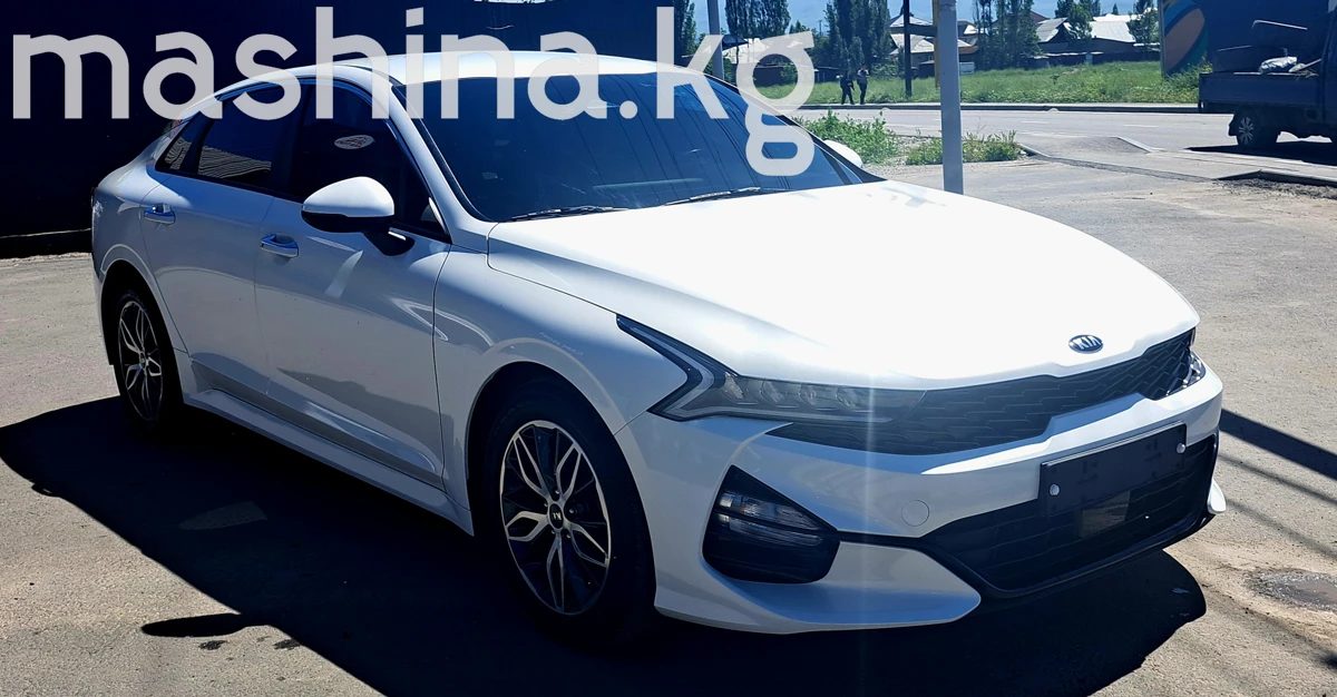 Kia K5 III
