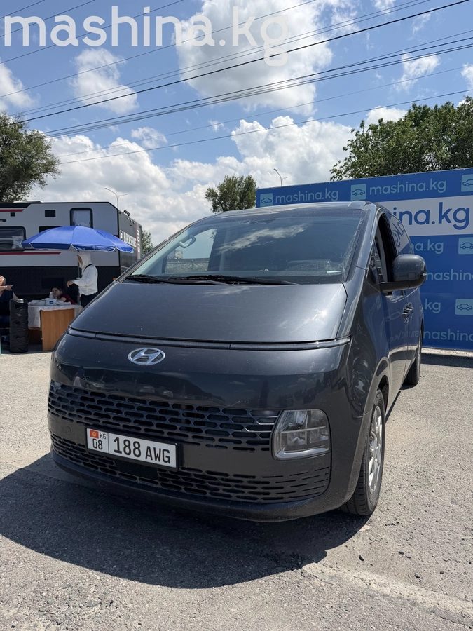 Hyundai Staria 2021