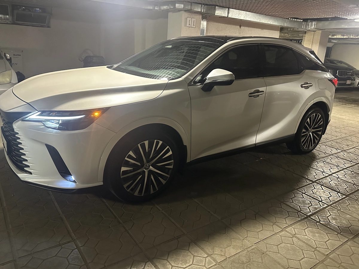 Lexus RX V 2024