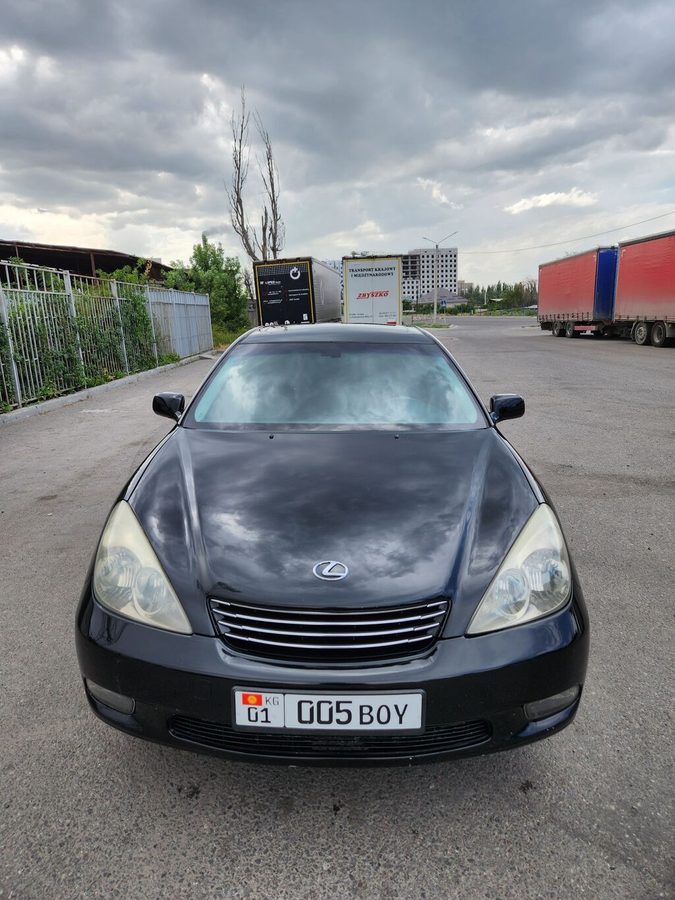 Lexus ES