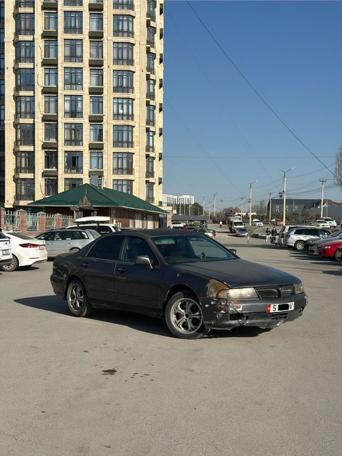 Mitsubishi Galant