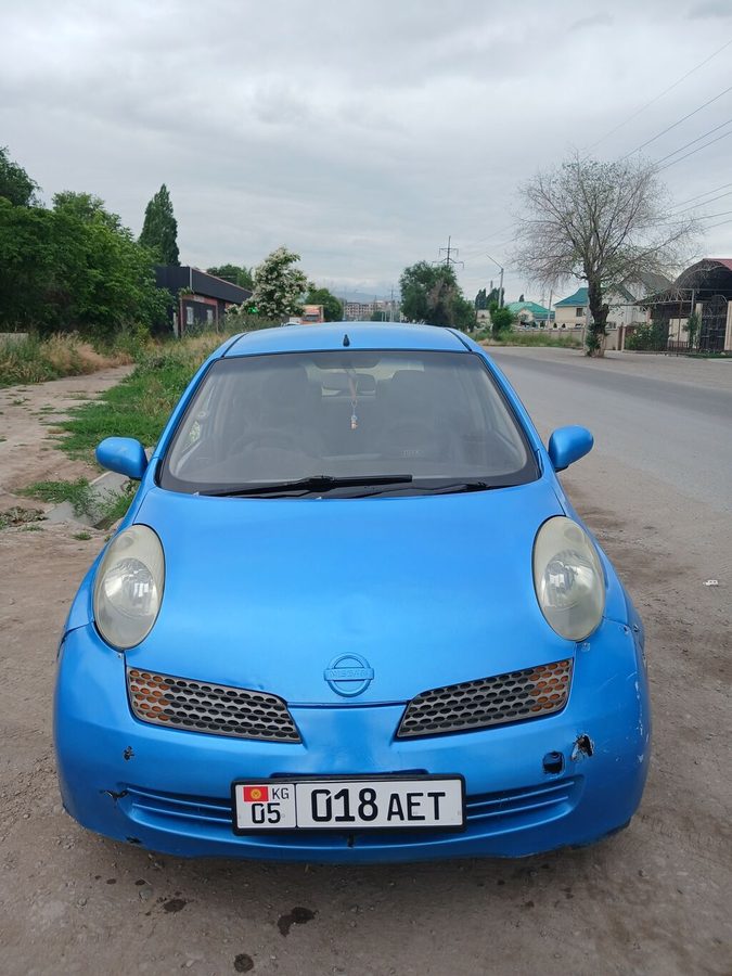 Nissan March